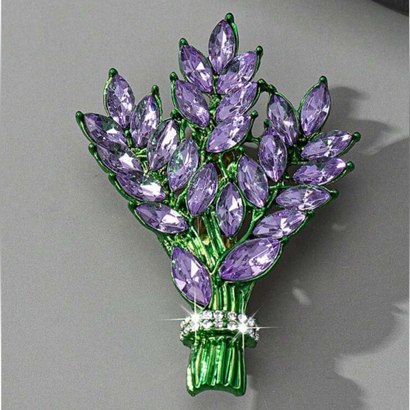 BNIB Lavender Gold Brooch Exquisite Jewelry Piece - Picture 1 of 2
